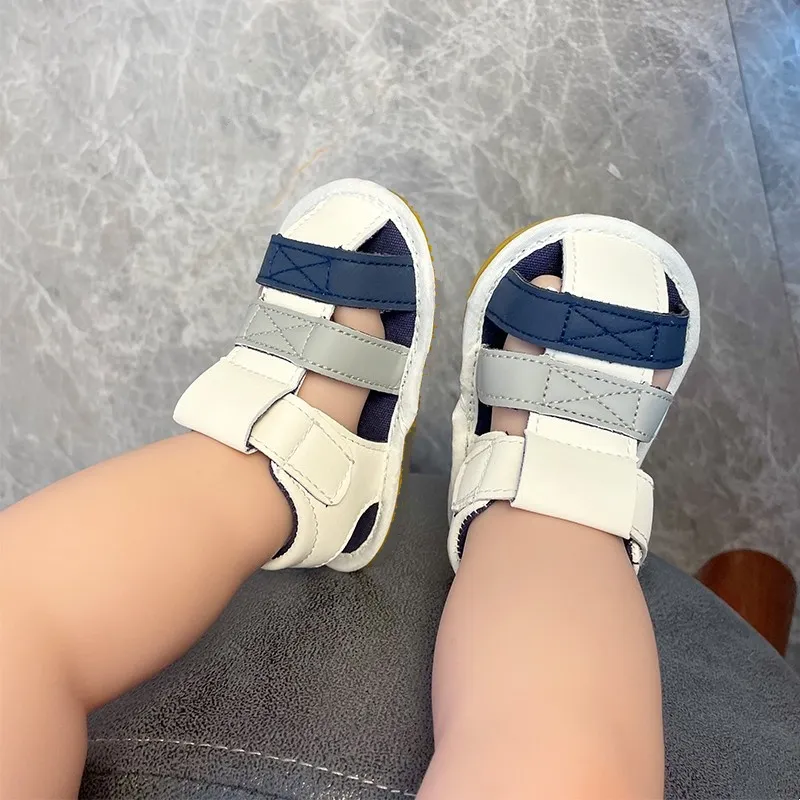 Kinh nghiệm chọn mua giày trẻ em đẹp và chất lượng