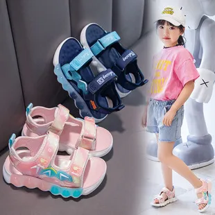 Dép sandal bé gái dễ thương là gì?